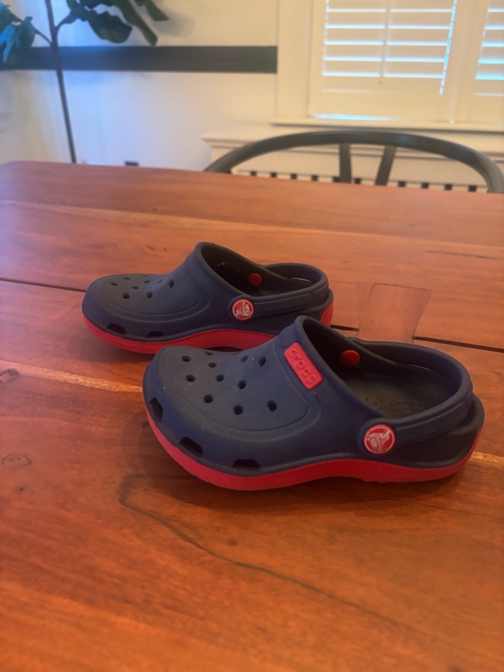 Kids Navy and Pink Crocs Boys Size 10